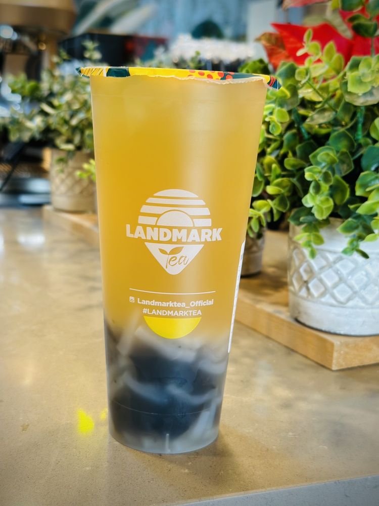 Lychee Green Tea with lychee jelly